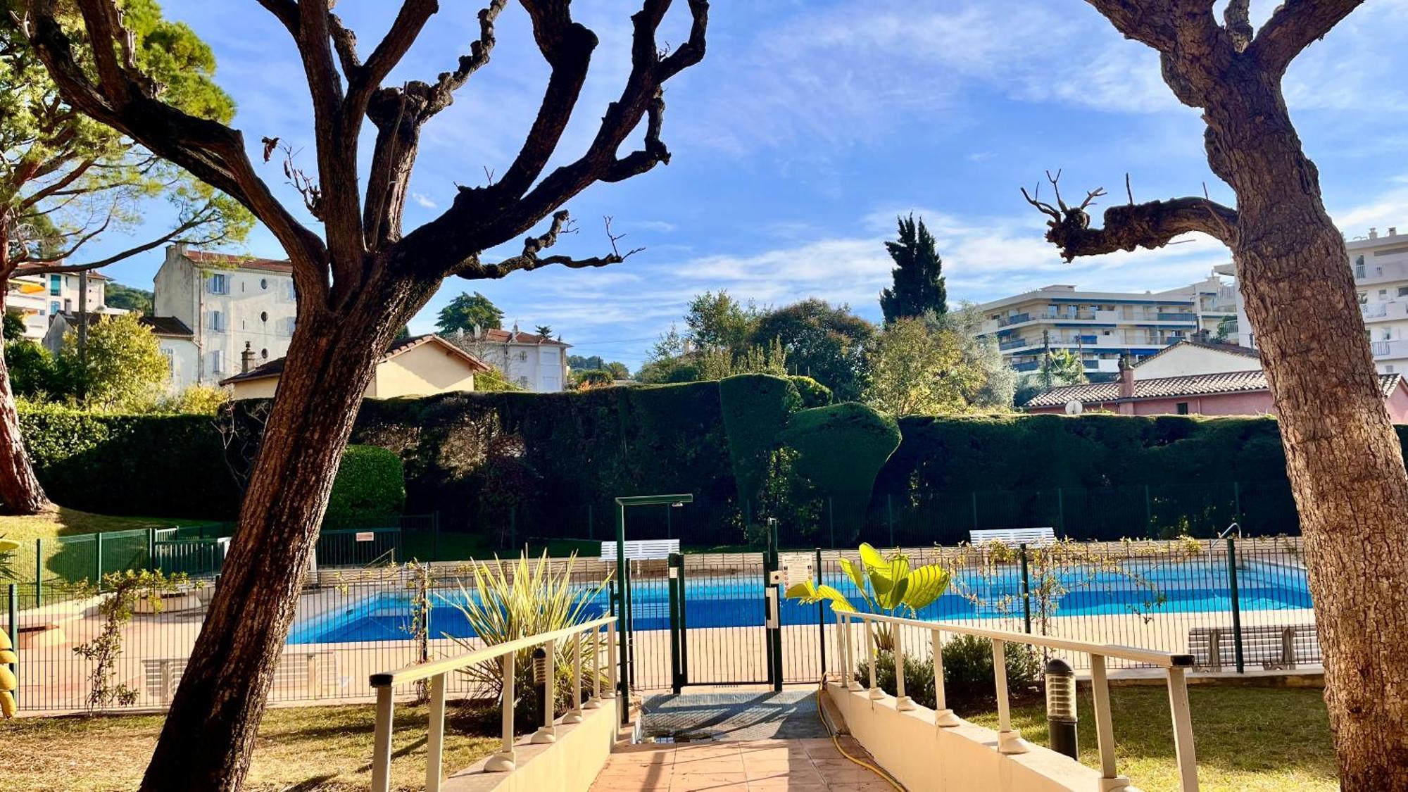 L'Azur - Apt De Standing - Piscine - Parking เลอกันเนต์ ภายนอก รูปภาพ